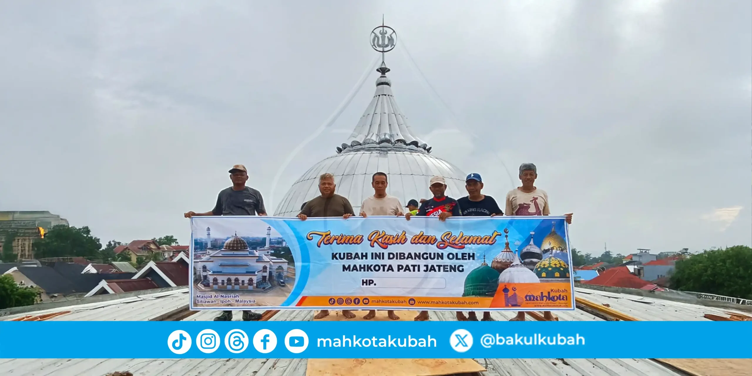 Pemasangan Kubah Stainless Setengah Bola Baruga Kendari