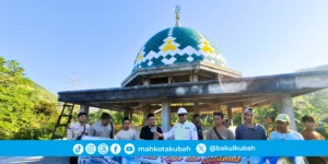 pemasangan-kubah-masjid-enamel-galvalume-buwun-mas-sekotong-lombok-barat