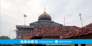 pemasangan kubah enamel Masjid Annur Desa prapag kidul Kec Losari Kab Brebes Jateng Kubah diameter 5m_com