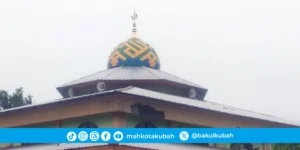 pemasangan kubah enamel 3m Masjid Nurul iman Kuala Kapuas kalteng